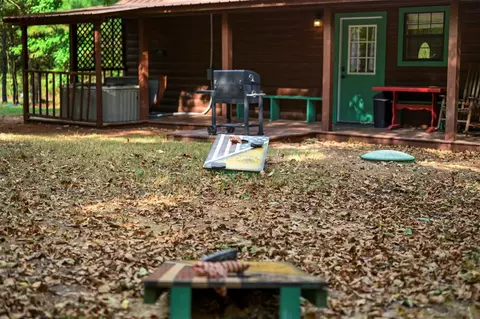 Exterior - 609 Canoe Rd, Broken Bow, OK 74728 photo 8 of 20