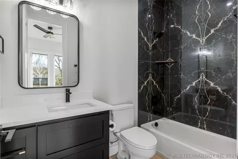 Bath - 1029 E 38th Pl, Tulsa, OK 74105 photo 1 of 13