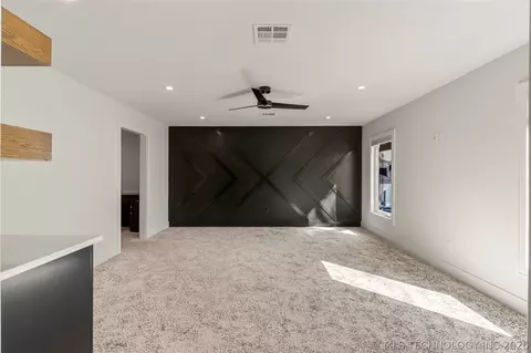 Living - 1029 E 38th Pl, Tulsa, OK 74105 photo 8 of 8
