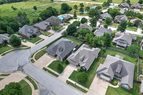 View/Area - 1825 E Laredo St, Broken Arrow, OK 74012 photo 3 of 8