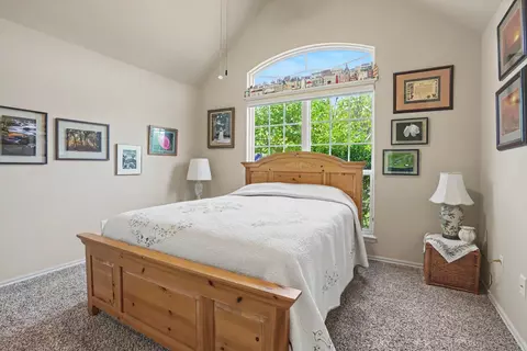 Bedroom - 1825 E Laredo St, Broken Arrow, OK 74012 photo 3 of 4