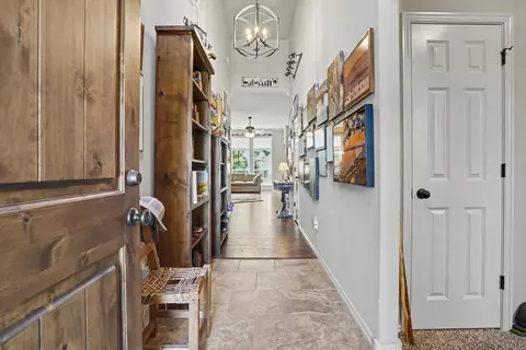 Entry Way - 1825 E Laredo St, Broken Arrow, OK 74012 photo 1 of 4