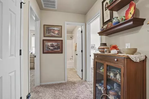Entry Way - 1825 E Laredo St, Broken Arrow, OK 74012 photo 4 of 4