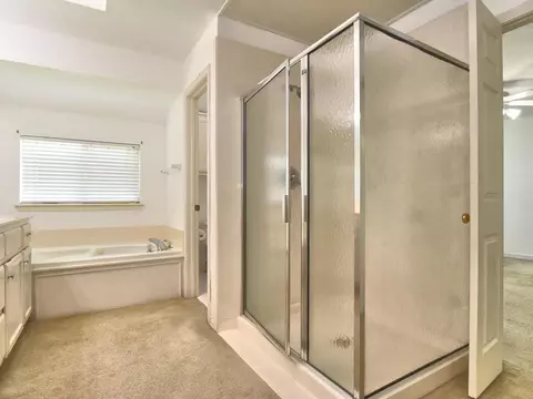 Bath - 5117 E 77th St, Tulsa, OK 74136 photo 3 of 4