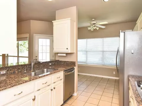 Kitchen - 5117 E 77th St, Tulsa, OK 74136 photo 2 of 4