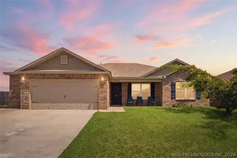 1204 E Richmond St, Broken Arrow, OK 74012