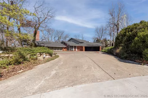 2100 N Star Ct, Bartlesville, OK 74006