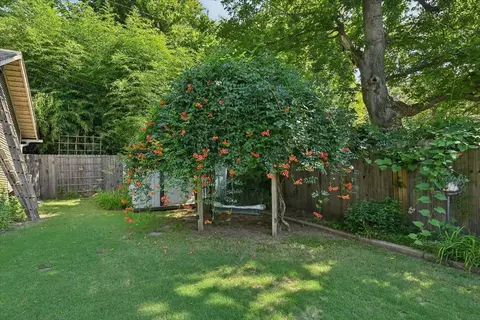 Exterior - 2115 E 17th Pl, Tulsa, OK 74104 photo 8 of 9