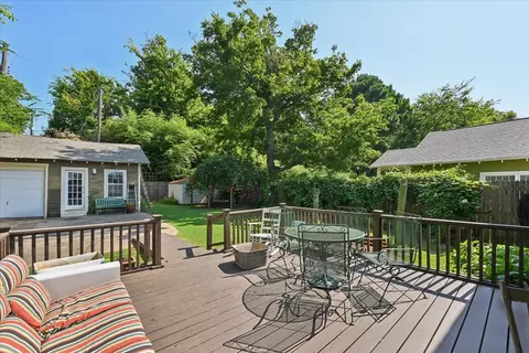 Exterior - 2115 E 17th Pl, Tulsa, OK 74104 photo 6 of 9