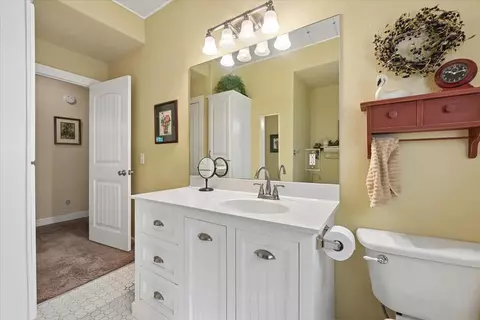 Bath - 2115 E 17th Pl, Tulsa, OK 74104 photo 3 of 4