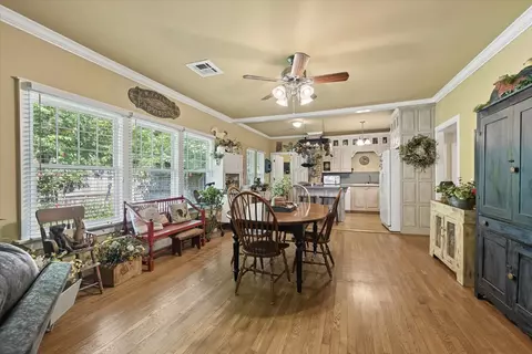 Dining - 2115 E 17th Pl, Tulsa, OK 74104 photo 1 of 4