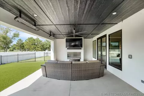 7220 E Norman St, Broken Arrow, OK 74014 photo 8