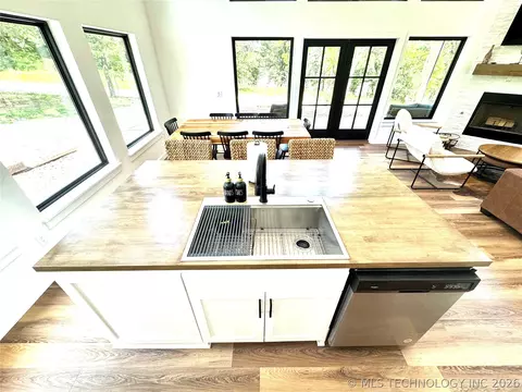 Kitchen - 119402 S 4214 Loop, Eufaula, OK 74432 photo 5 of 5