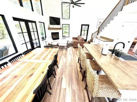 Dining - 119402 S 4214 Loop, Eufaula, OK 74432 photo 1 of 3