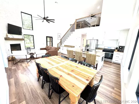 Dining - 119402 S 4214 Loop, Eufaula, OK 74432 photo 3 of 3