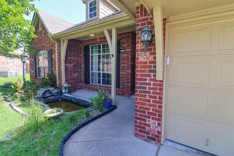 Exterior - 7129 E 81st St, Tulsa, OK 74133 photo 2 of 2