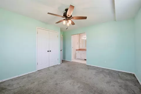 Bedroom - 103 E Lakeview Ct, Tecumseh, OK 74873 photo 2 of 4