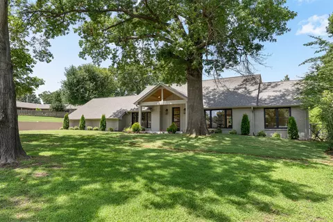 Exterior - 2819 E 37th Pl, Tulsa, OK 74105 photo 14 of 15