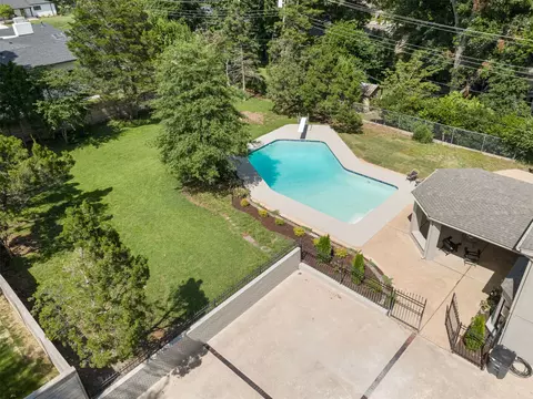 Exterior - 2819 E 37th Pl, Tulsa, OK 74105 photo 13 of 15