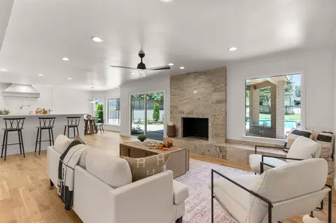 Living - 2819 E 37th Pl, Tulsa, OK 74105 photo 1 of 4