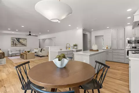 Dining - 2819 E 37th Pl, Tulsa, OK 74105 photo 4 of 4