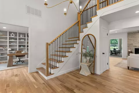 Entry Way - 2819 E 37th Pl, Tulsa, OK 74105 photo 1 of 3