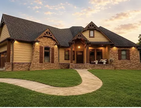 101 Quanah Rd, Fort Gibson, OK 74434