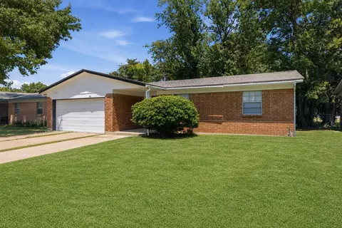Exterior - 12121 E 24th Pl, Tulsa, OK 74129 photo 2 of 6