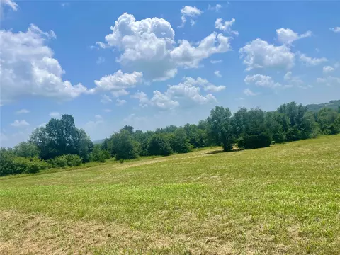 W Fox Street, Tahlequah, OK 74464