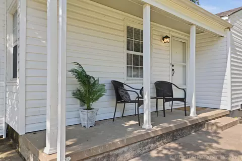Exterior - 217 E 34th St, Tulsa, OK 74105 photo 3 of 13