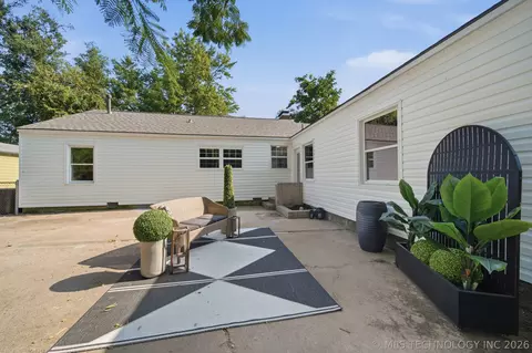 Exterior - 217 E 34th St, Tulsa, OK 74105 photo 6 of 13