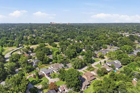 View/Area - 217 E 34th St, Tulsa, OK 74105 photo 5 of 5