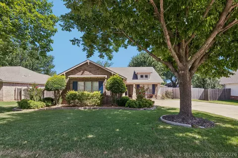 220 W Charleston St, Broken Arrow, OK 74011