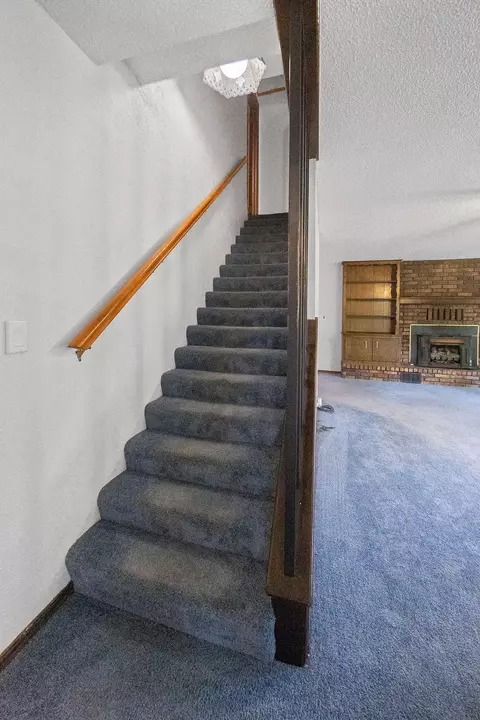 Entry Way - 33960 Eagle Cir, Wagoner, OK 74467 photo 2 of 3