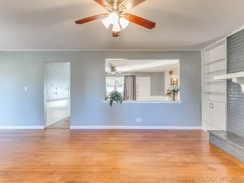 Living - 1568 E 60 St, Tulsa, OK 74105 photo 3 of 12