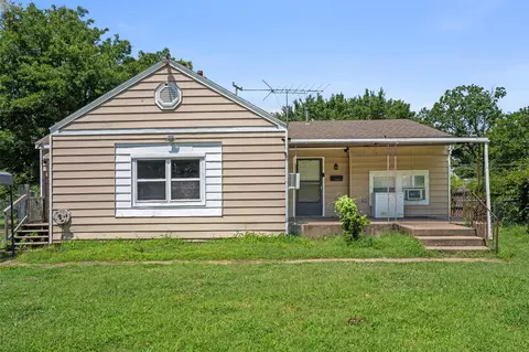 313 N Santa Fe Ave, Bartlesville, OK 74003