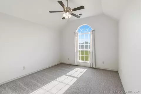 Bedroom - 13535 E 463 Rd, Claremore, OK 74017 photo 7 of 9