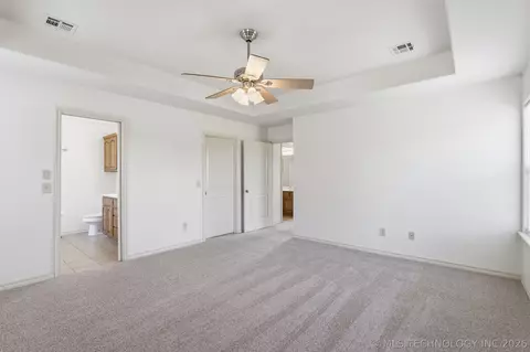Bedroom - 13535 E 463 Rd, Claremore, OK 74017 photo 2 of 9