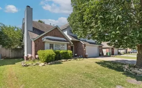 Exterior - 20208 E 37th St S, Broken Arrow, OK 74014 photo 2 of 5