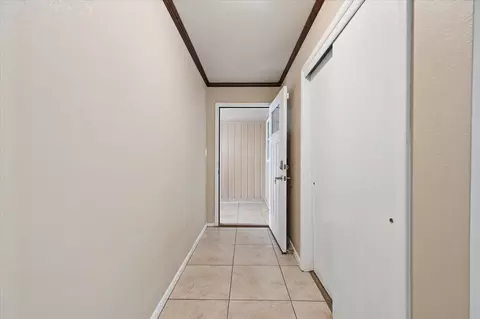 Entry Way - 1367 E 46th St, Tulsa, OK 74105 photo 3 of 3