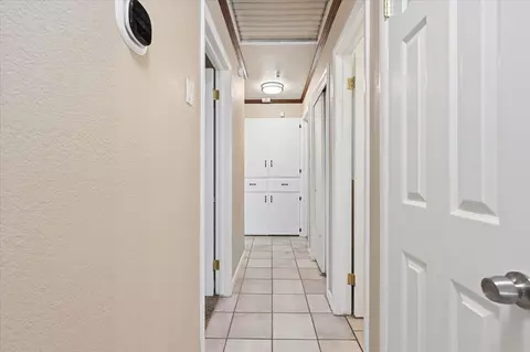 Entry Way - 1367 E 46th St, Tulsa, OK 74105 photo 2 of 3