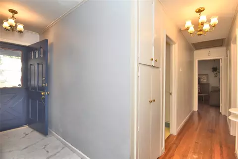 Entry Way - 1598 E 60th Pl, Tulsa, OK 74105 photo 1 of 1