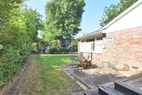 Exterior - 1598 E 60th Pl, Tulsa, OK 74105 photo 5 of 11