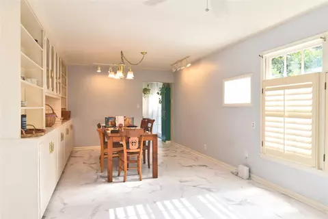 Dining - 1598 E 60th Pl, Tulsa, OK 74105 photo 1 of 1