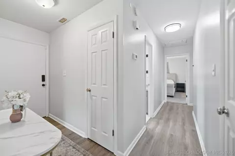 Entry Way - 8634 E 38th Pl NE, Tulsa, OK 74146 photo 1 of 1