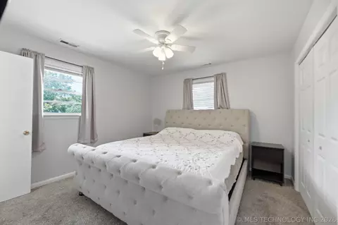 Bedroom - 8634 E 38th Pl NE, Tulsa, OK 74146 photo 3 of 4