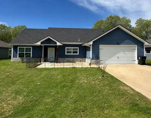 5447 Roadrunner Dr, Durant, OK 74701