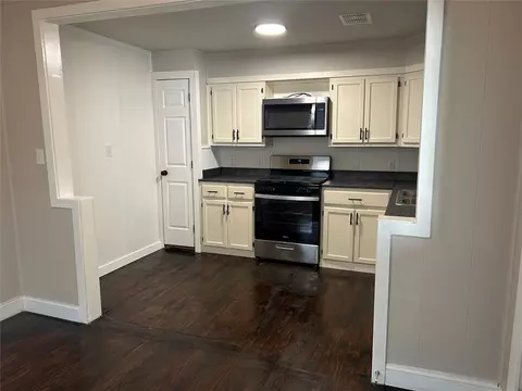 Kitchen - 1008 1st Ave, Warner, OK 74469 photo 1 of 5