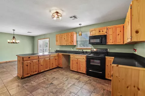 Kitchen - 164 Timothy, Calera, OK 74730 photo 2 of 3