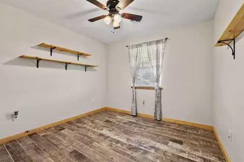 Bedroom - 164 Timothy, Calera, OK 74730 photo 4 of 7